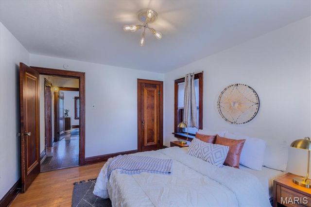 3820 Burgen Avenue, St Louis, MO 63116