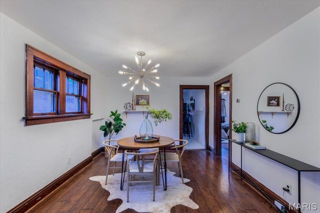 3820 Burgen Avenue, St Louis, MO 63116