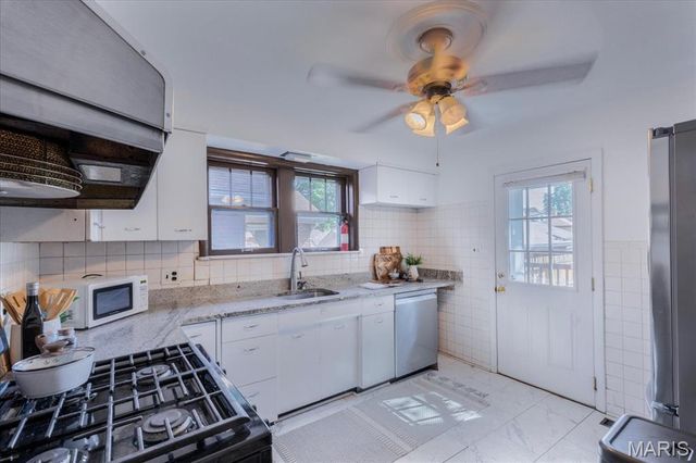 3820 Burgen Avenue, St Louis, MO 63116