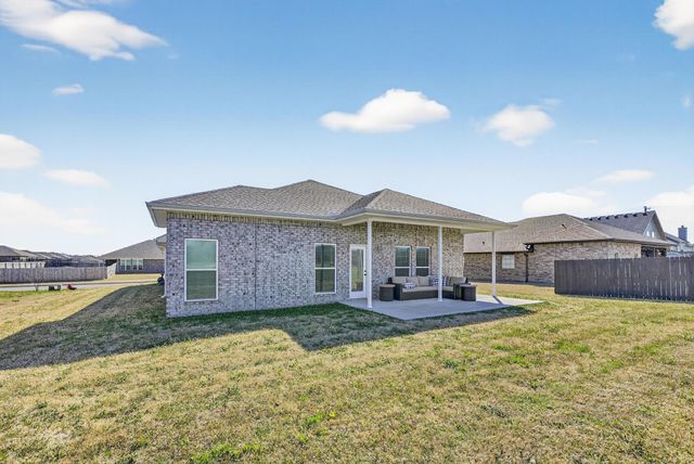 2306 N Greystone Square, Webb City, MO 64870