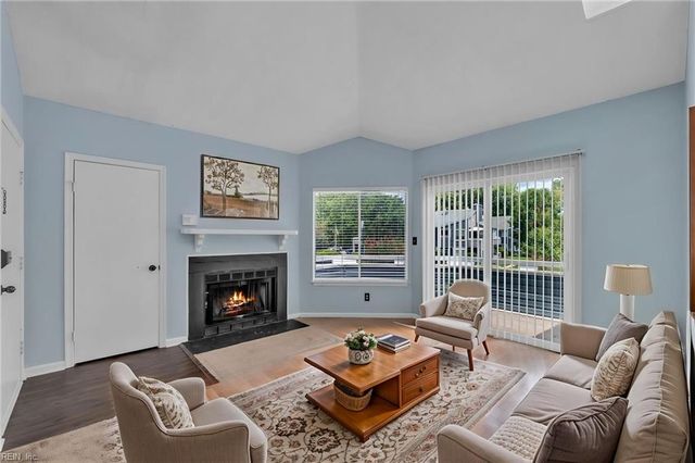 191 Nantucket PL, Newport News, VA 23606