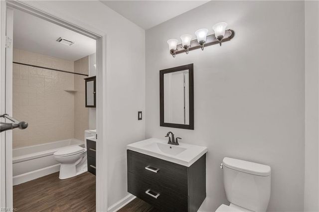 191 Nantucket PL, Newport News, VA 23606