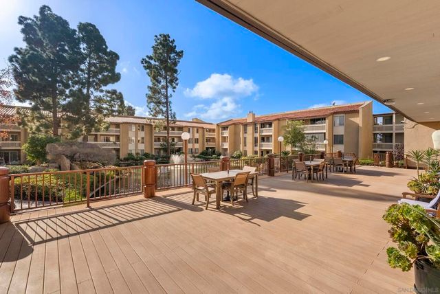 1885 Diamond St 2-222, San Diego, CA 92109