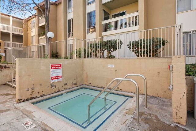 1885 Diamond St 2-222, San Diego, CA 92109