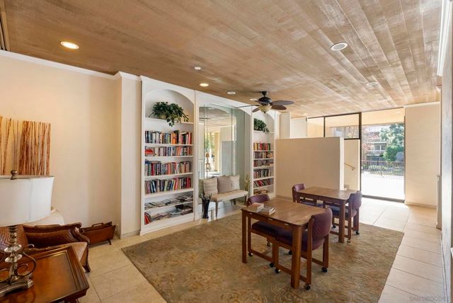 1885 Diamond St 2-222, San Diego, CA 92109