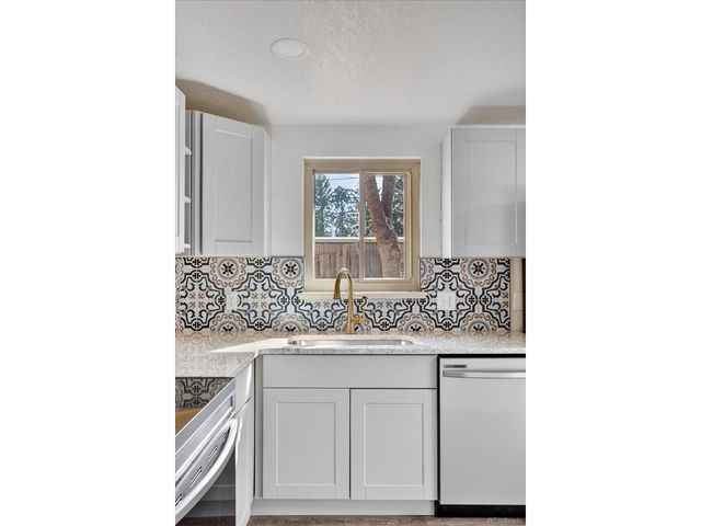 635 W Prospect Rd, Fort Collins, CO 80526