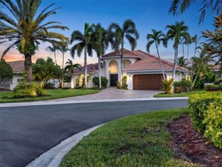 719 Crystal Court, Weston, FL 33326