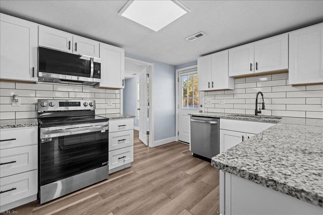 126 Ridge RD, Poquoson, VA 23662