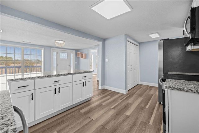 126 Ridge RD, Poquoson, VA 23662