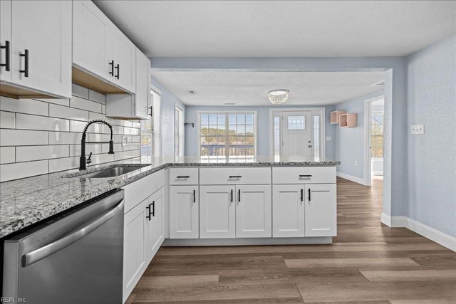 126 Ridge RD, Poquoson, VA 23662