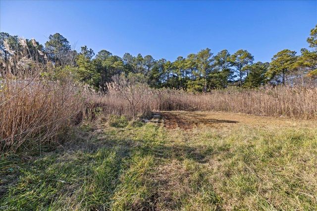 126 Ridge RD, Poquoson, VA 23662