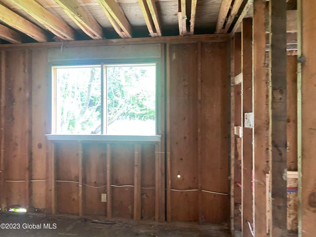 76 State Farm Road, New Scotland, NY 12186