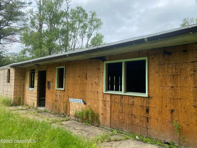 76 State Farm Road, New Scotland, NY 12186