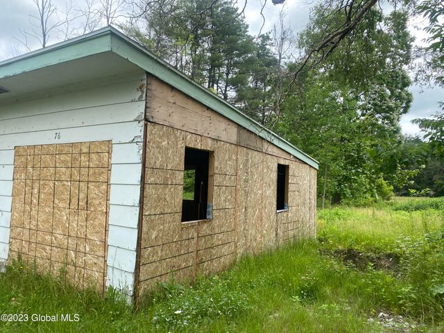 76 State Farm Road, New Scotland, NY 12186