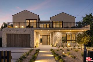 16643 Addison Street, Encino (los Angeles), CA 91436