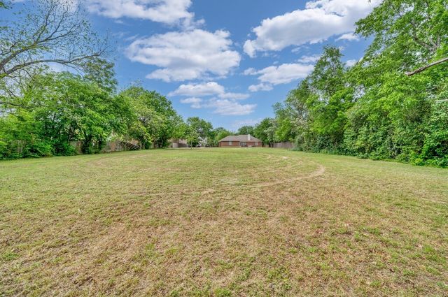 2618 S 2nd Street, Waco, TX 76706