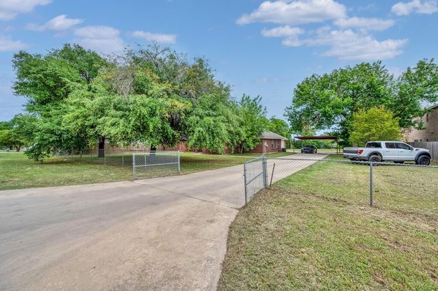 2618 S 2nd Street, Waco, TX 76706
