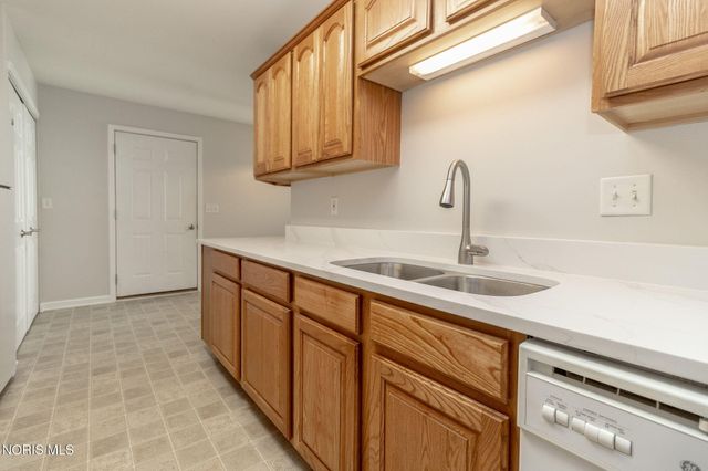 6416 Madison Cove Court, 18, Sylvania, OH 43560