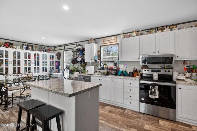 10545 BAYLOR Avenue, Hastings, FL 32145