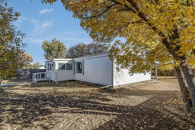 913 E PROSSER RD, Cheyenne, WY 82007