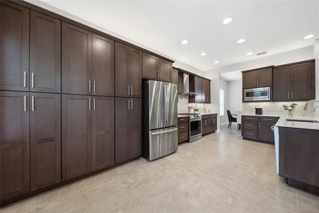 30567 CHESAPEAKE BAY DRIVE, Wesley Chapel, FL 33543