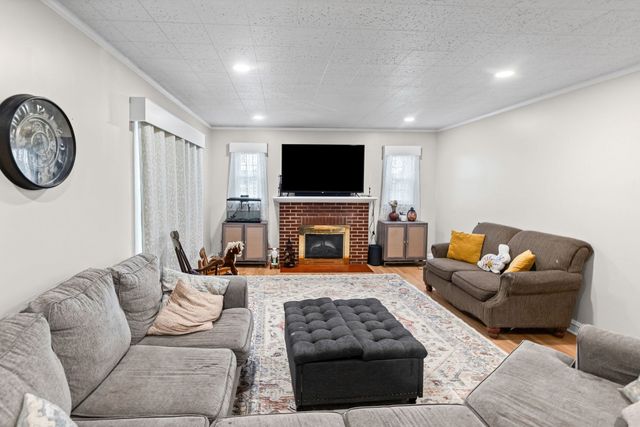 710 Pavey Avenue, Mt Vernon, IL 62864