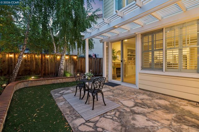 256 Abigail Cir, Danville, CA 94506