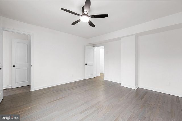 525 OAKWOOD ST SE, Washington, DC 20032