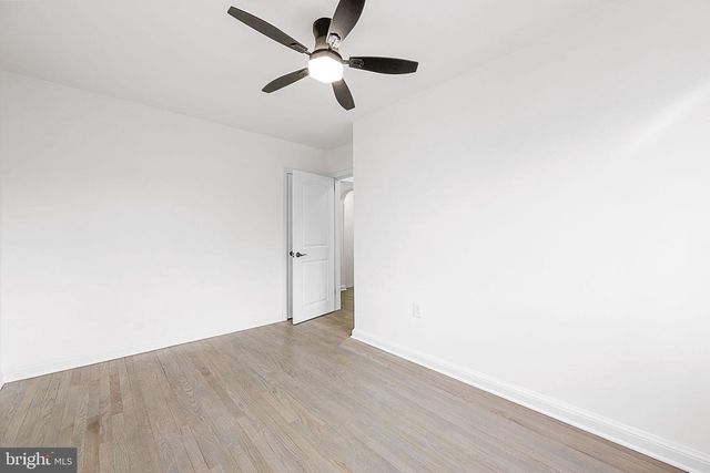 525 OAKWOOD ST SE, Washington, DC 20032