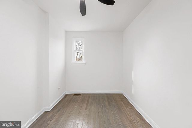 525 OAKWOOD ST SE, Washington, DC 20032