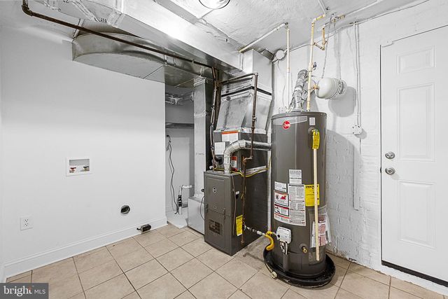 525 OAKWOOD ST SE, Washington, DC 20032