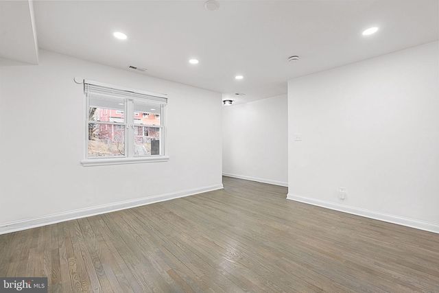 525 OAKWOOD ST SE, Washington, DC 20032