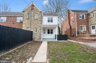 525 OAKWOOD ST SE, Washington, DC 20032