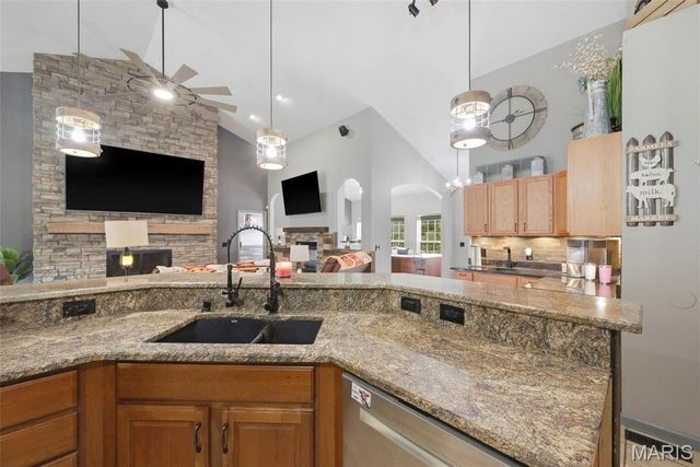 1 Priority Drive N, Wentzville, MO 63385
