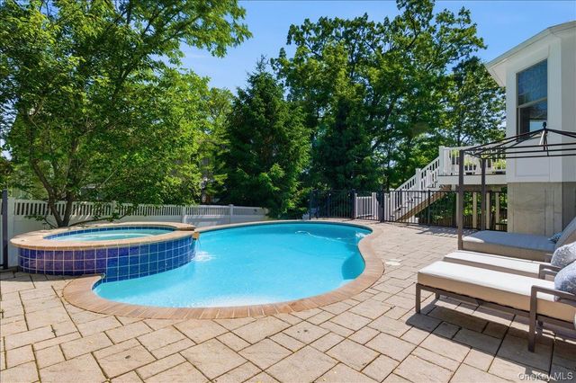17 Riverton Drive, Nyack, NY 10960