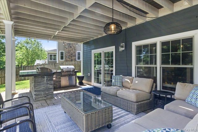 17 Riverton Drive, Nyack, NY 10960