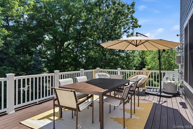 17 Riverton Drive, Nyack, NY 10960