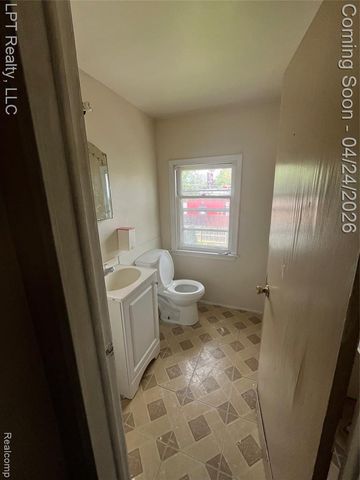 25556 Elsinore, Redford, MI 48239