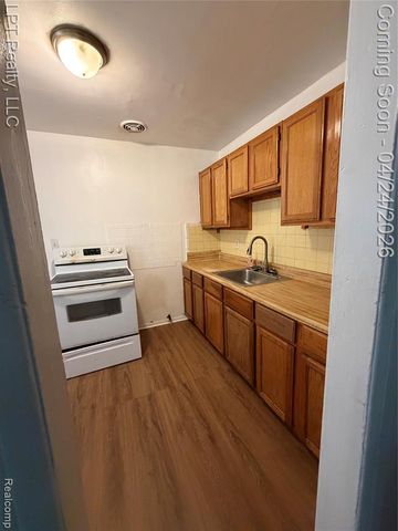 25556 Elsinore, Redford, MI 48239