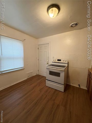 25556 Elsinore, Redford, MI 48239