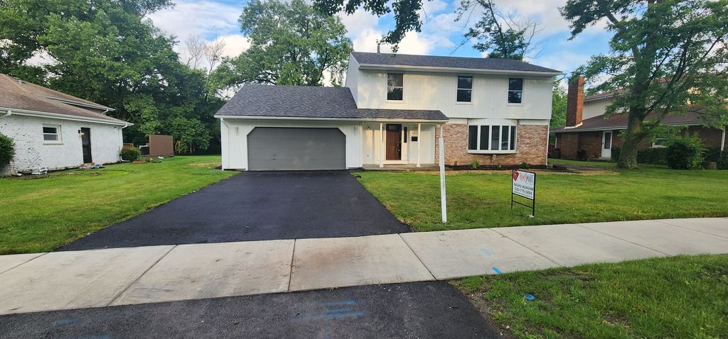1421 Lawrence Crescent, Flossmoor, IL 60422