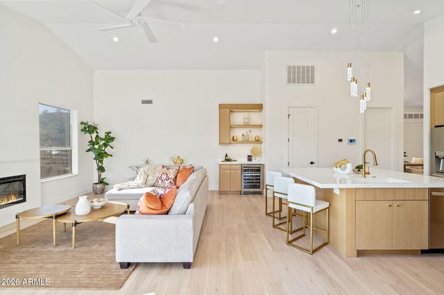 11222 E OBERLIN Way, Scottsdale, AZ 85262