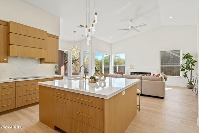 11222 E OBERLIN Way, Scottsdale, AZ 85262