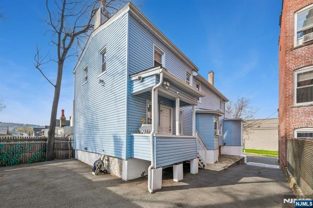 416 Frankfort Street, Orange, NJ 07050