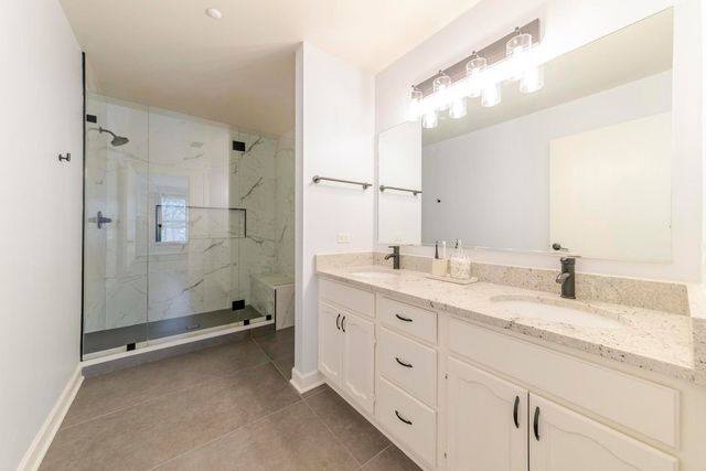 1408 W Crane Street 5, Arlington Heights, IL 60004