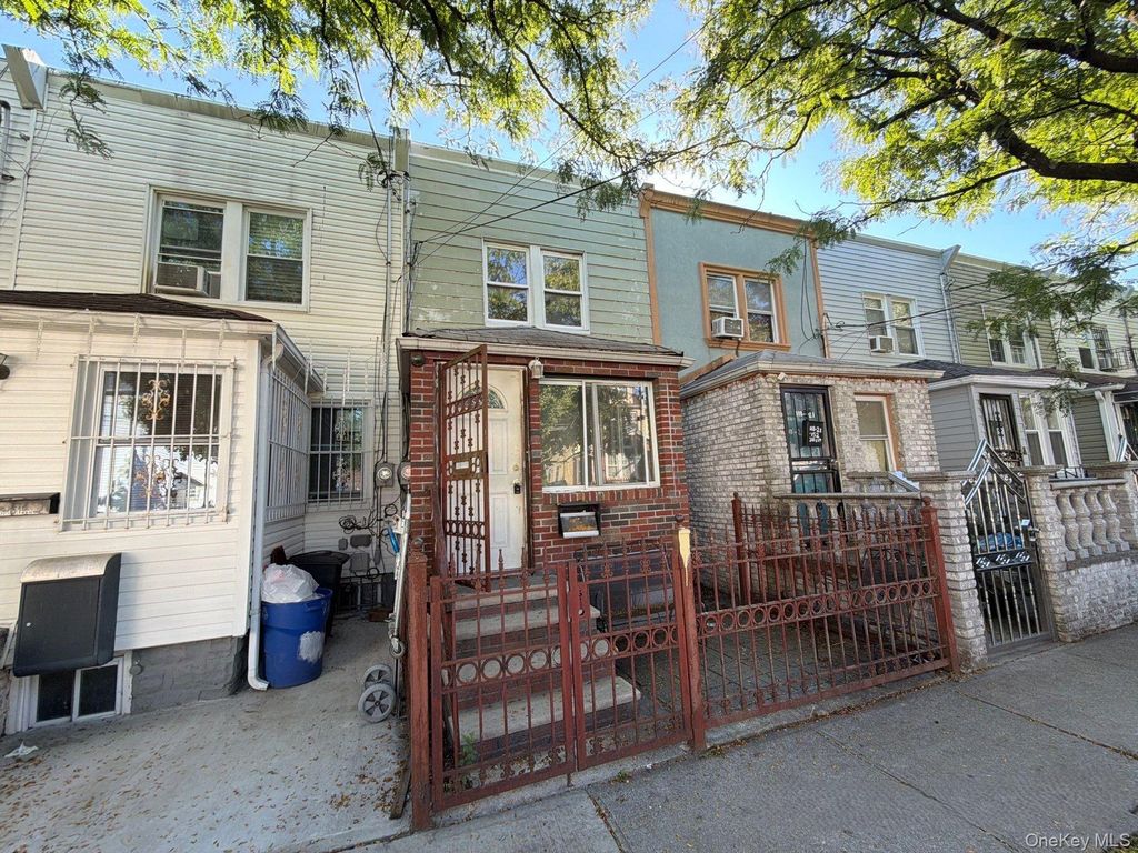 118-19 152nd Street, Jamaica, NY 11434 — photo 2