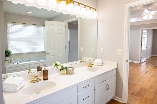 8706 Flowerdale Drive, Chattanooga, TN 37421