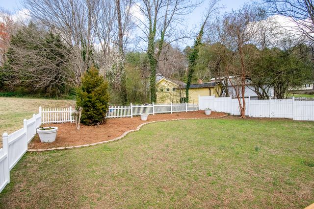 8706 Flowerdale Drive, Chattanooga, TN 37421