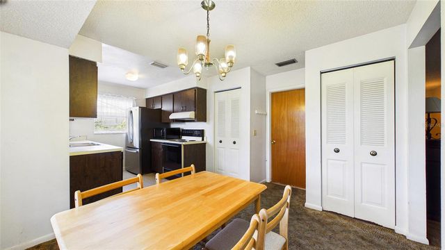 711 REGENT CIRCLE S, Brandon, FL 33511