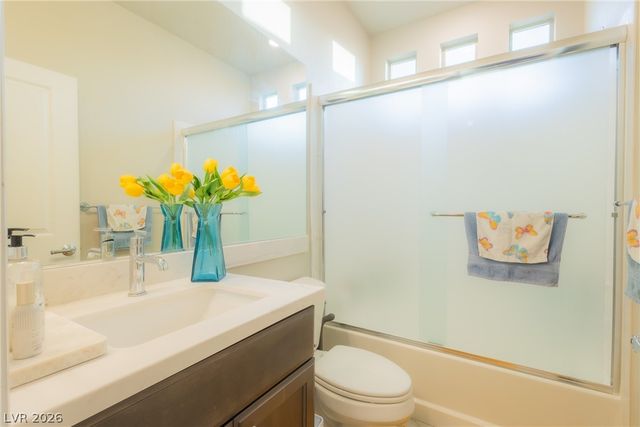 6844 Vista Roma Avenue, Las Vegas, NV 89139